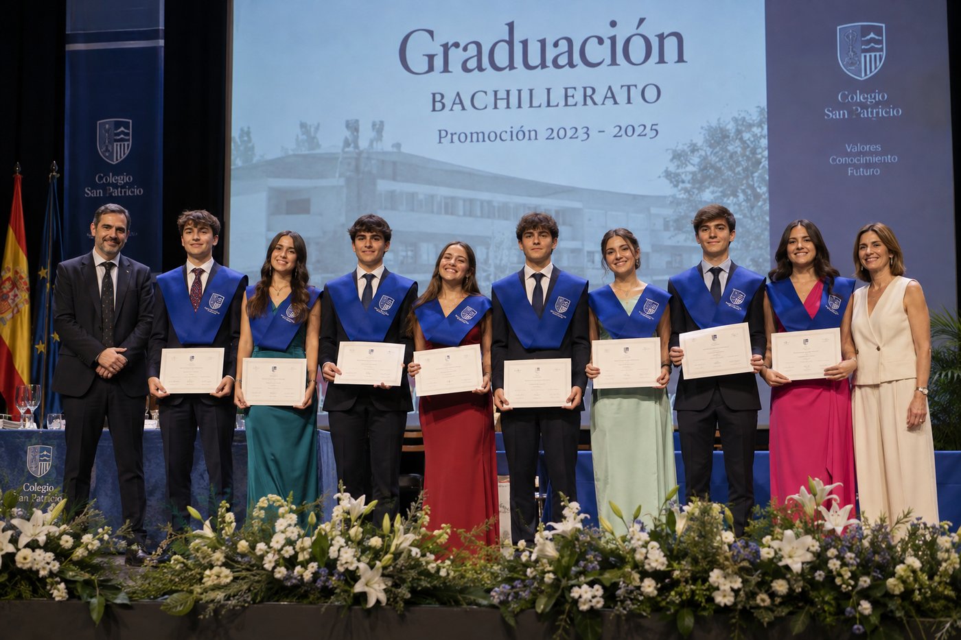 Acto de graduación de Bachillerato (imagen creada con IA)